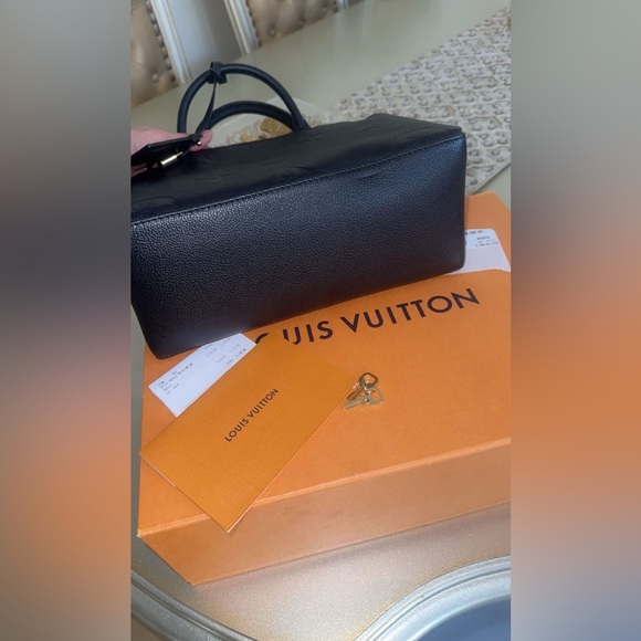 Louis Vuitton Petit Palais - Picture 7 of 9